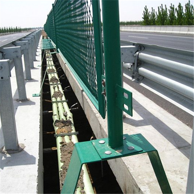 橋梁防護(hù)網(wǎng)案例展示圖片2 橋梁防護(hù)網(wǎng)案例展示圖片2