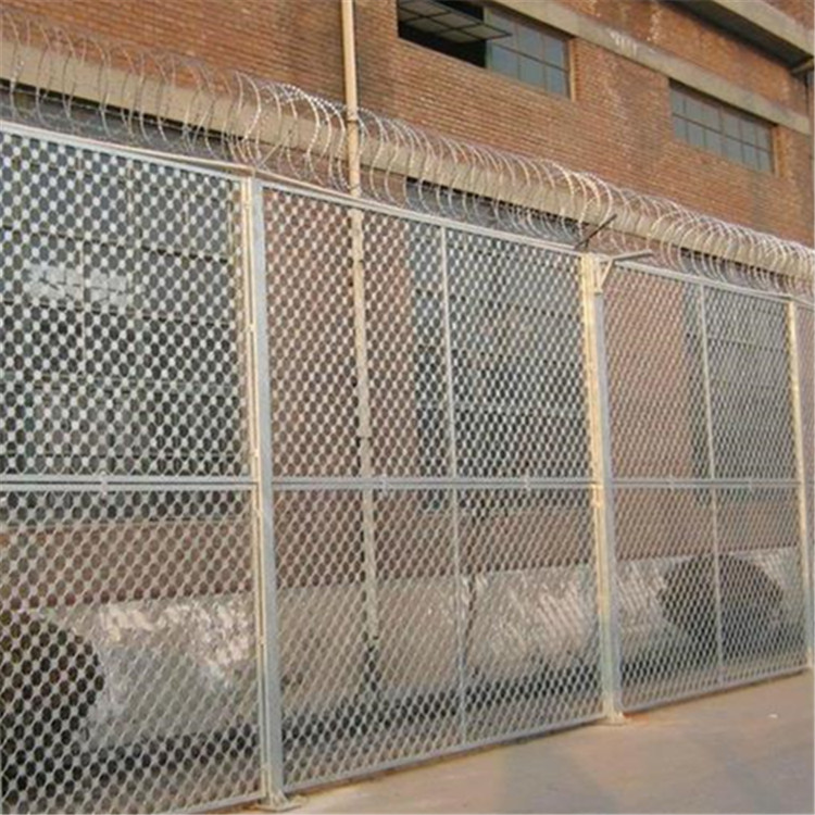 監獄鋼網墻--梅花刺隔離網案例展示圖片4 監獄鋼網墻--梅花刺隔離網案例展示圖片4